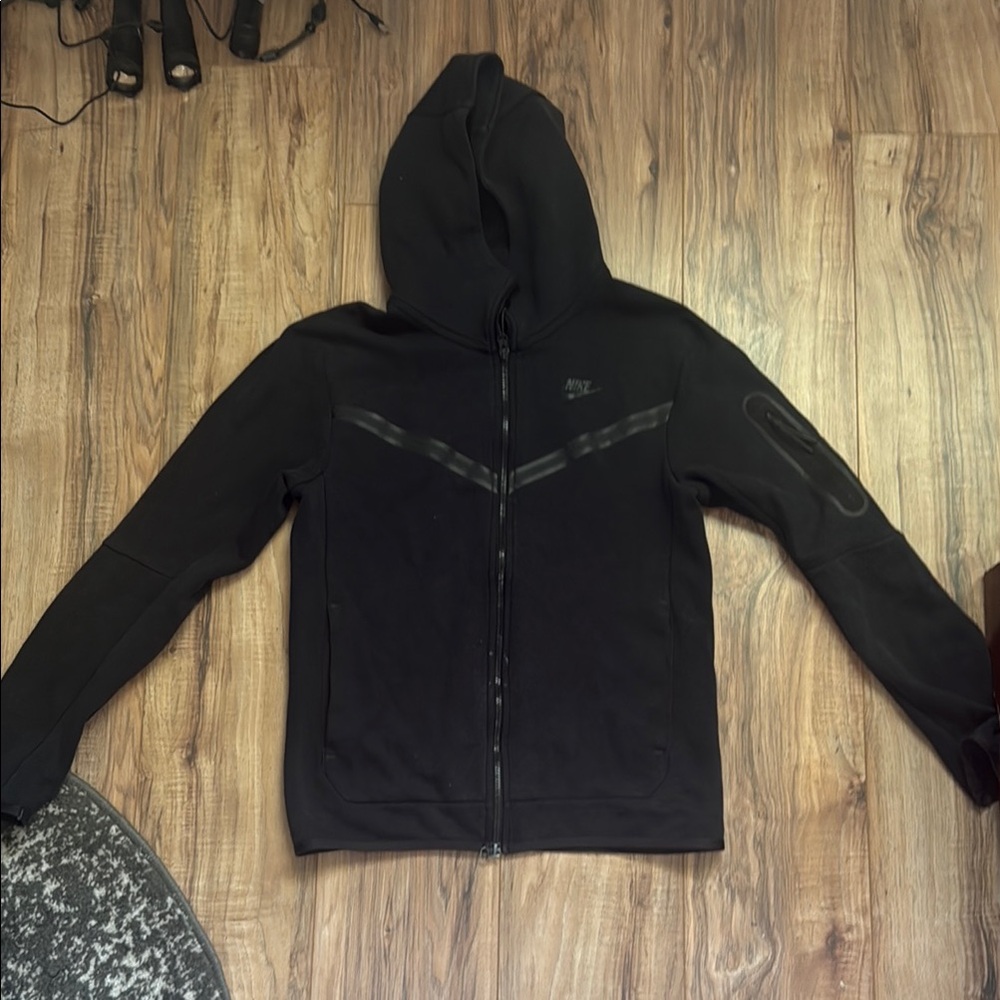 Nike Black Full-Zip Hoodie